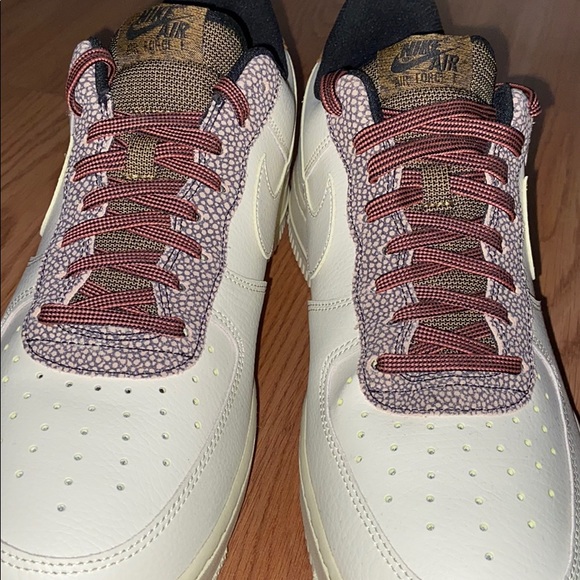 Nike Air Force 1 ‘07 LV8’ ‘Fossil’ - Picture 5 of 6
